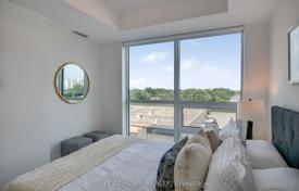 6 odalılar daire North York'da, Kanada. C$925,000