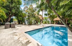 6 odalılar villa 223 m² Miami sahili'nde, Amerika Birleşik Devletleri. 1,374,000 €