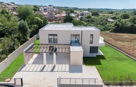 4 odalılar şehir içinde müstakil ev 303 m² Istria County'da, Hırvatistan. 1,550,000 €