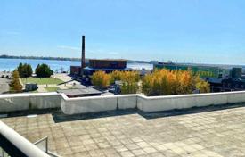 3 odalılar daire Queens Quay West'da, Kanada. C$943,000