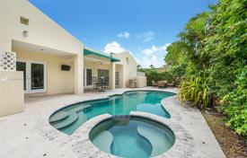 Villa – Coral Gables, Florida, Amerika Birleşik Devletleri. $809,000
