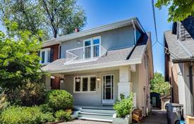 Şehir içinde müstakil ev – Saint Clements Avenue, Old Toronto, Toronto,  Ontario,   Kanada. C$2,687,000