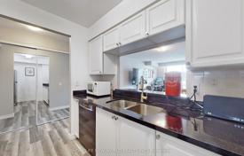 5 odalılar daire North York'da, Kanada. C$950,000