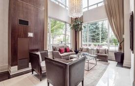 2 odalılar daire North York'da, Kanada. C$1,112,000