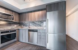 5 odalılar daire Etobicoke'de, Kanada. C$1,023,000