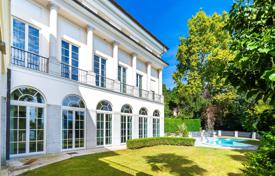 14 odalılar villa Belgirate'de, İtalya. Price on request