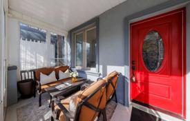 5 odalılar konak Old Toronto'da, Kanada. C$1,954,000