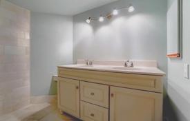 3 odalılar daire Etobicoke'de, Kanada. C$1,146,000