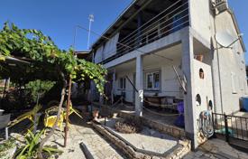 5 odalılar şehir içinde müstakil ev 180 m² Fažana'da, Hırvatistan. 600,000 €