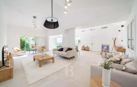 6 odalılar villa Antibes'te, Fransa. 1,190,000 €