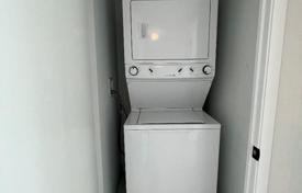 4 odalılar daire North York'da, Kanada. C$738,000