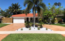 Şehir içinde müstakil ev – Pompano Beach, Florida, Amerika Birleşik Devletleri. $750,000