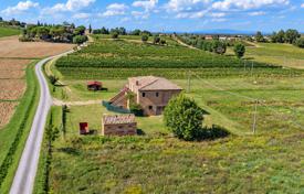 7 odalılar köşk 552 m² Montepulciano'da, İtalya. 1,100,000 €