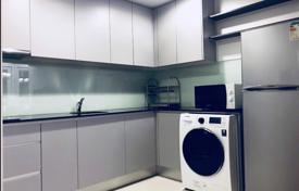 2 odalılar kondominyumda daireler Watthana'da, Tayland. $337,000