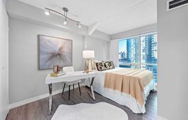 2 odalılar daire Queens Quay West'da, Kanada. C$652,000