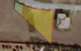 Arsa Oroklini'de, Kıbrıs. 375,000 €