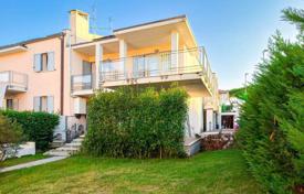 5 odalılar daire 146 m² Camaiore'de, İtalya. 498,000 €