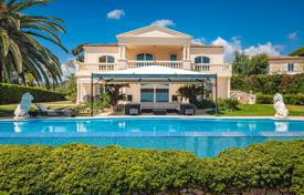 6 odalılar villa Grimaud'da, Fransa. 4,800,000 €