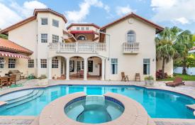9 odalılar villa 659 m² Miami'de, Amerika Birleşik Devletleri. $1,525,000