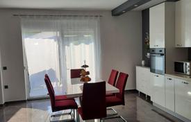 4 odalılar şehir içinde müstakil ev 90 m² Primorje-Gorski Kotar County'da, Hırvatistan. 480,000 €