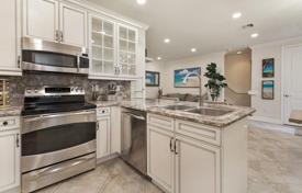 Şehir içinde müstakil ev – Pompano Beach, Florida, Amerika Birleşik Devletleri. $949,000