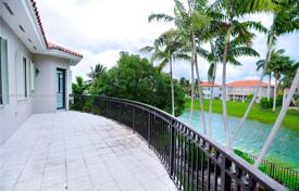 Şehir içinde müstakil ev – Cutler Bay, Miami, Florida,  Amerika Birleşik Devletleri. $1,499,000