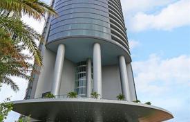 Sıfır daire – Collins Avenue, Miami, Florida,  Amerika Birleşik Devletleri. 4,500,000 €