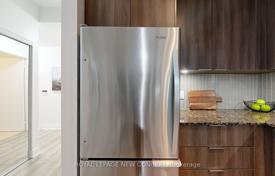 5 odalılar daire Etobicoke'de, Kanada. C$805,000