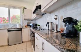 3 odalılar yazlık ev Poli Crysochous'da, Kıbrıs. 600,000 €