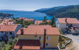 7 odalılar şehir içinde müstakil ev 200 m² Rabac'da, Hırvatistan. 649,000 €