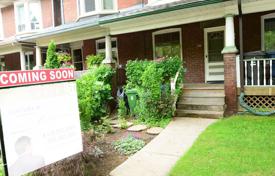 7 odalılar konak Old Toronto'da, Kanada. C$1,167,000
