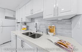 6 odalılar daire North York'da, Kanada. C$740,000
