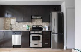 2 odalılar daire North York'da, Kanada. C$779,000
