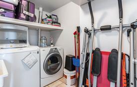 6 odalılar daire North York'da, Kanada. C$668,000