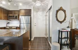 5 odalılar daire North York'da, Kanada. C$841,000