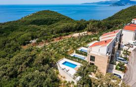 4 odalılar konak 220 m² Blizikuće'de, Karadağ. 670,000 €