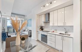 2 odalılar daire North York'da, Kanada. C$630,000