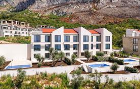 4 odalılar şehir içinde müstakil ev 195 m² Reževići'de, Karadağ. 730,000 €