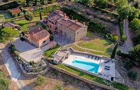 Villa – Arezzo, Toskana, İtalya. 1,800,000 €