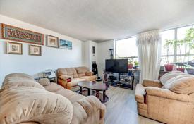 3 odalılar daire Etobicoke'de, Kanada. C$799,000