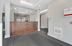 3 odalılar daire Scarborough'da, Kanada. C$709,000