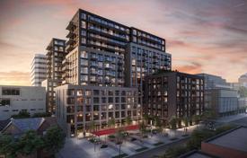 5 odalılar daire Richmond Street West'da, Kanada. C$1,025,000