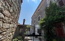 Şehir içinde müstakil ev – Vrsar, Istria County, Hırvatistan. 295,000 €