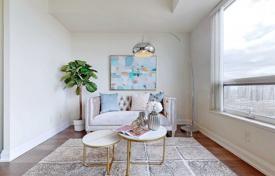 4 odalılar daire North York'da, Kanada. C$921,000