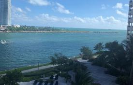 Sıfır daire – Fisher Island Drive, Miami sahili, Florida,  Amerika Birleşik Devletleri. 5,800 € haftalık