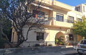 Arsa Mesa Geitonia'da, Kıbrıs. 900,000 €