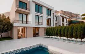 4 odalılar konak 225 m² Blizikuće'de, Karadağ. 650,000 €