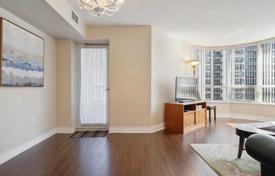 6 odalılar daire North York'da, Kanada. C$1,224,000