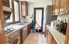 4 odalılar villa 300 m² Floransa'da, İtalya. 845,000 €
