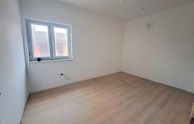 3 odalılar daire 57 m² Tar'da, Hırvatistan. 195,000 €